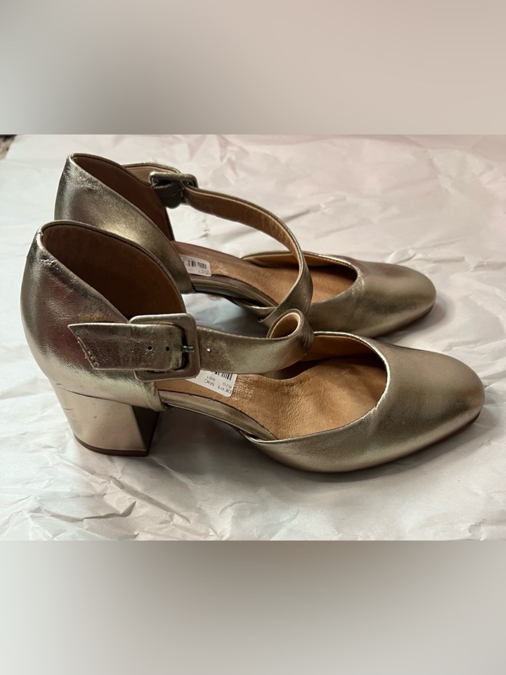 Brioso Myla Metallic Gold Leather Mary Jane Heels w/Angular Strap in Size 6.5M